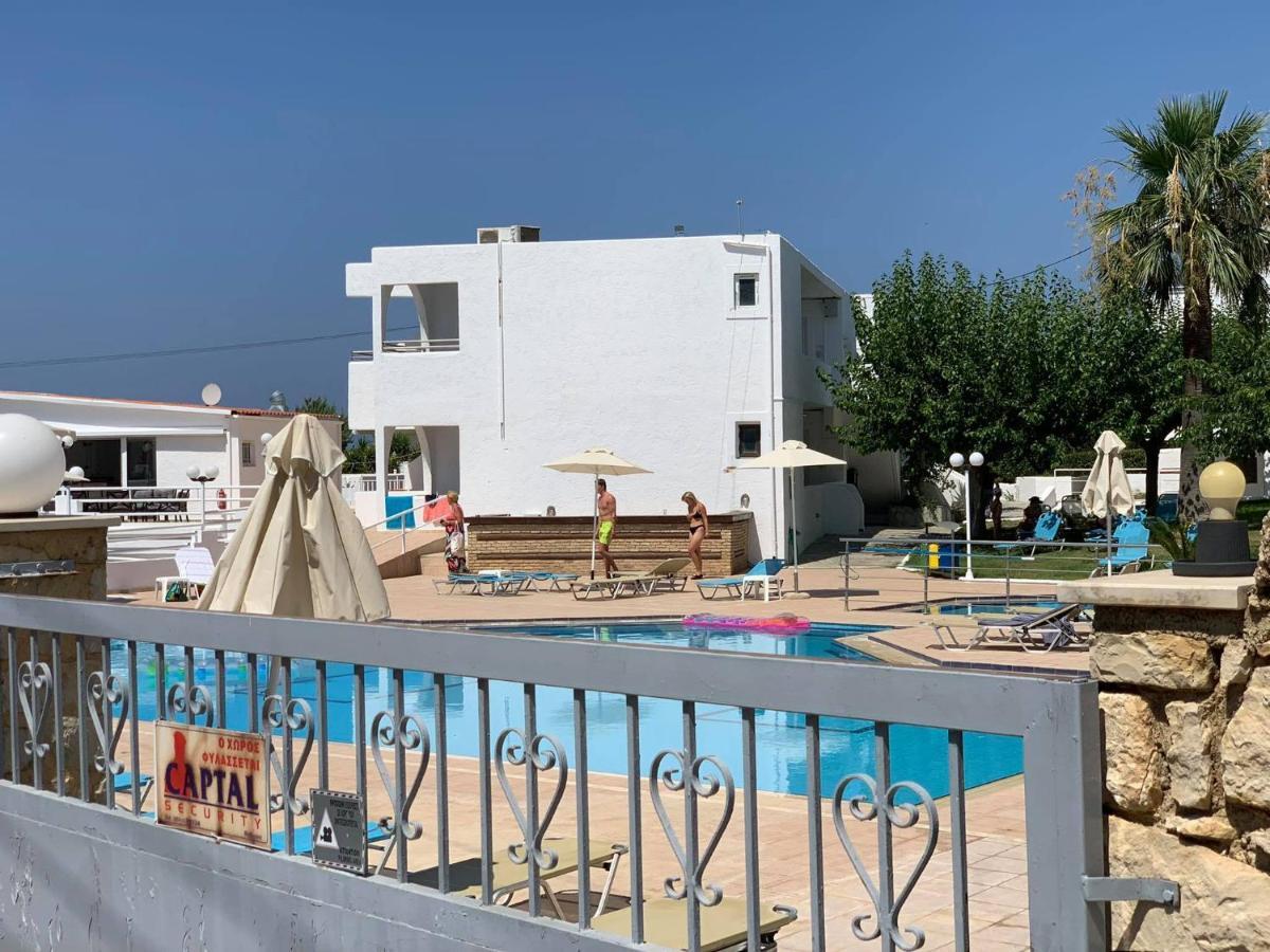 Adel Paradise Adelianos Kampos Exterior foto